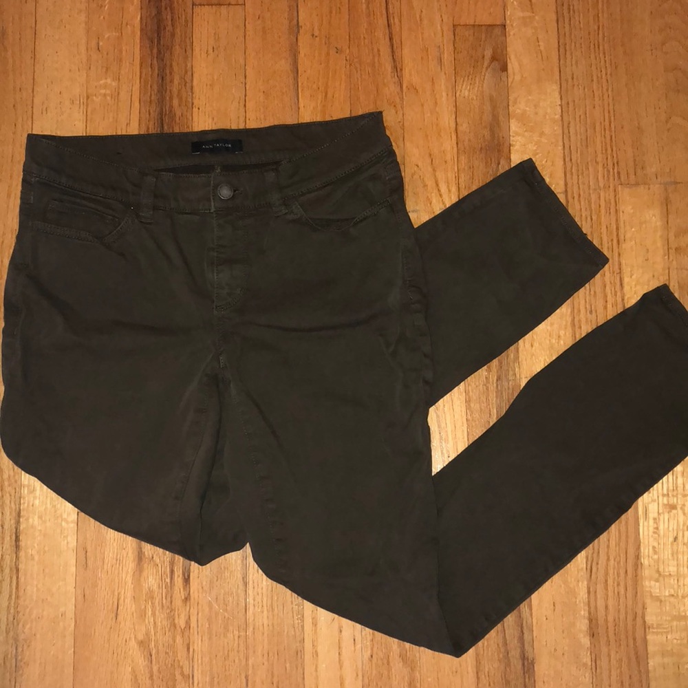 Ann Taylor army green chinos